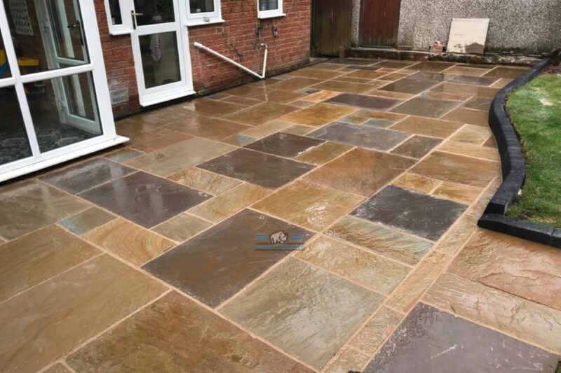 Patios Saltney